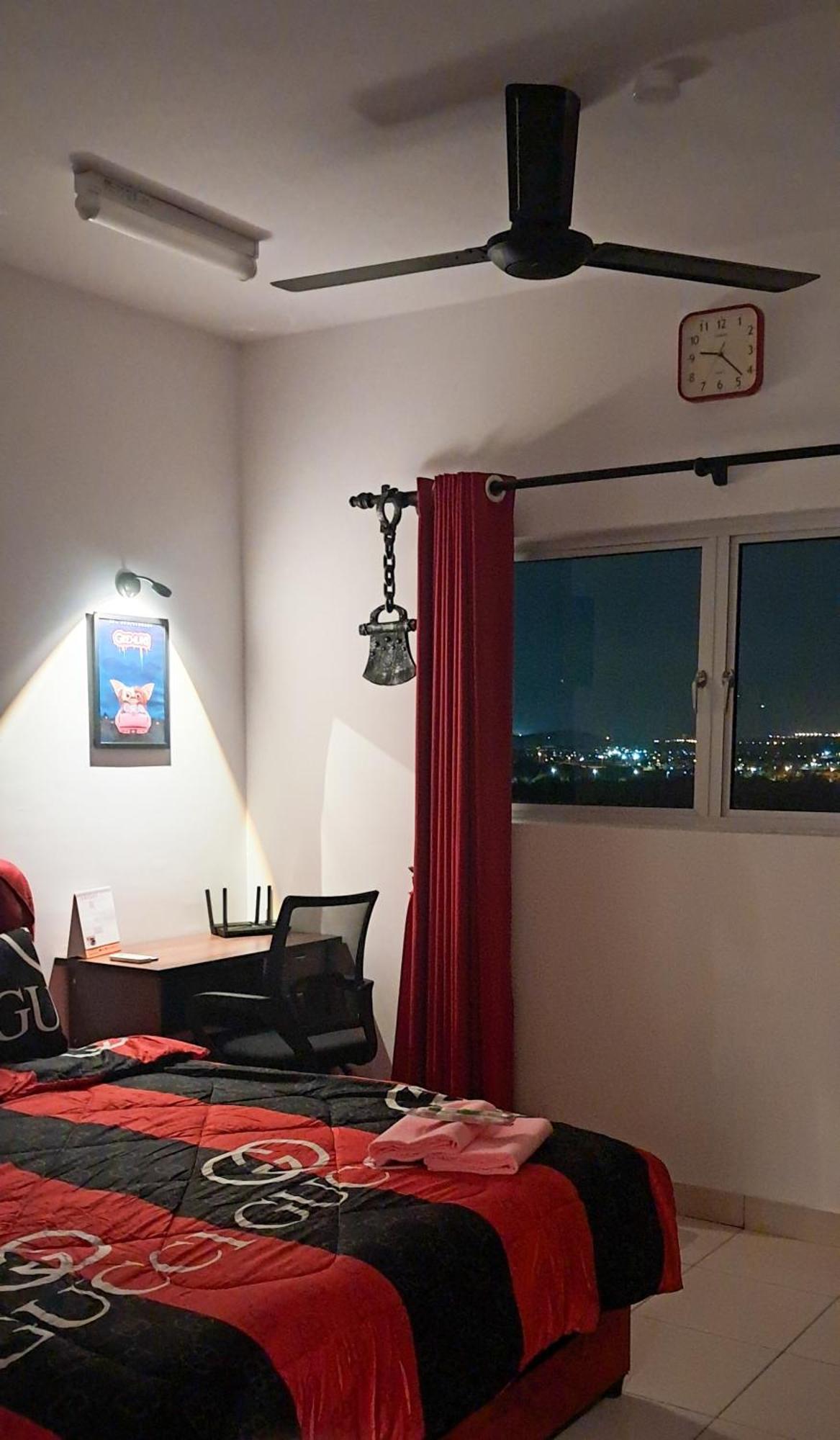 The Red Room Alanis Residence Sepang Eksteriør billede